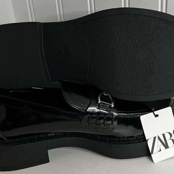 ZARA  FLAT LUG SOLE LOAFERS  in Black Size 10 - Picture 7 of 8